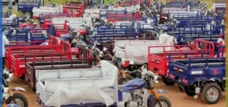 accidents-de-la-route-le-gouvernement-serre-letau-sur-les-deux-et-trois-roues-a-partir-du-15-octobre-prochain