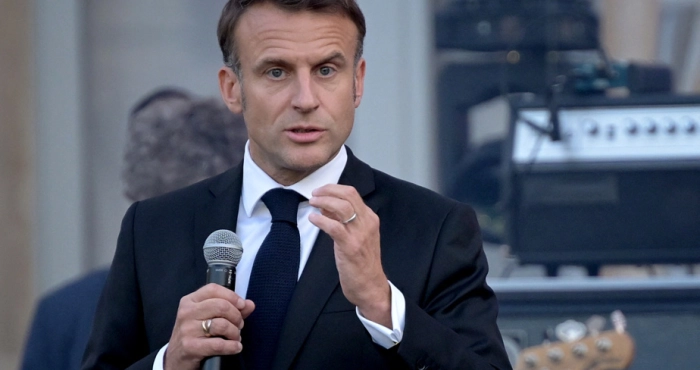 france-emmanuel-macron-laisse-ouverte-la-possibilite-dun-troisieme-mandat