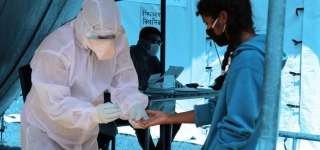 en-france-les-consultations-pour-suspicion-de-contamination-au-covid-19-bondissent-de-76