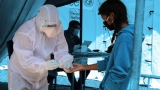 en-france-les-consultations-pour-suspicion-de-contamination-au-covid-19-bondissent-de-76