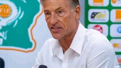 toujours-en-chemise-blanche-herve-renard-dit-enfin-toute-la-verite