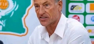 toujours-en-chemise-blanche-herve-renard-dit-enfin-toute-la-verite