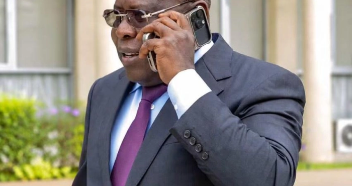 accuse-de-toutes-parts-cisse-bacongo-se-confie-au-temps