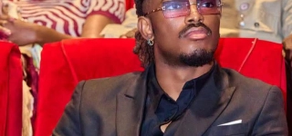 concert-de-fally-ou-himra-isouch-lucide-les-deux-ne-sont-pas-au-meme-niveau