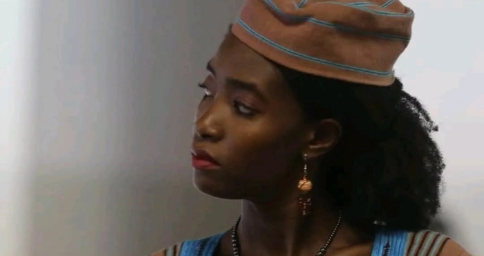 la-dramaturge-camerounaise-hermine-yollo-desormais-le-nouveau-visage-du-theatre-africain-apres-son-sacre-au-prix-rfi-theatre-2026