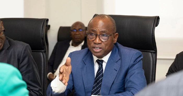 le-ministre-nguessan-koffi-appelle-au-calme-et-a-la-retenue-apres-le-deces-dun-enseignant-a-bediala
