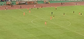 match-amical-la-cote-divoire-sincline-sur-sa-pelouse-face-au-cameroun