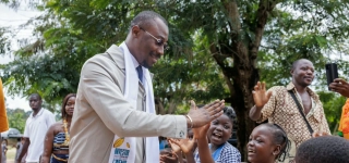 education-nationale-le-depute-alahassane-diakite-injecte-sa-prime-dinstallation-dans-la-rehabilitation-de-lepp-kpakossou