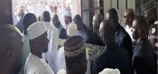 lancien-premier-ministre-guineen-sidya-toure-inhume-a-abidjan