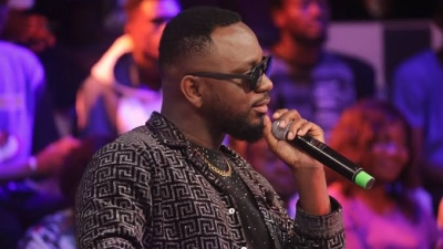 accuse-de-blanchiment-dargent-dj-kedjevara-fait-des-revelations-et-annonce-une-plainte