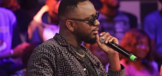 accuse-de-blanchiment-dargent-dj-kedjevara-fait-des-revelations-et-annonce-une-plainte