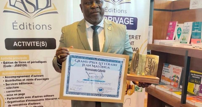 grand-prix-litteraire-jean-malonga-2026-le-commissaire-general-du-sila-ange-felix-ndakpri-recoit-son-prix-a-brazzaville