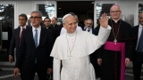 le-pape-leon-xiv-a-regagne-le-vatican-apres-cinq-jours-dhospitalisation-au-gemelli