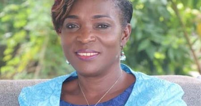 dr-helene-lobe-reelue-presidente-de-lassociation-des-ecrivains-de-cote-divoire