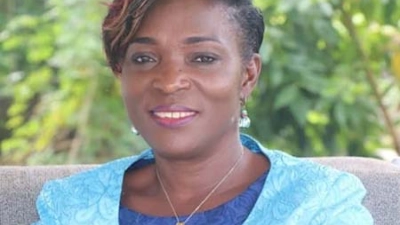 dr-helene-lobe-reelue-presidente-de-lassociation-des-ecrivains-de-cote-divoire