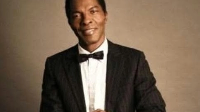 lacteur-ivoirien-isaach-de-bankole-va-construire-a-abidjan-une-ecole-de-cinema-et-de-theatre