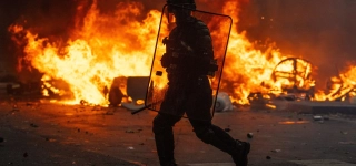 france-mobilisation-du-17-octobre-lyon-marseille-paris-une-nuit-de-chaos