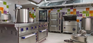 plusieurs-materiels-equipements-mobiliers-de-restauration-et-de-cuisine-mis-en-vente-aux-encheres-publiques-par-lagrac