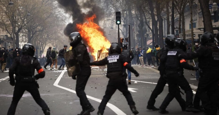 violences-en-france-lambassade-de-cote-divoire-reste-hors-de-danger