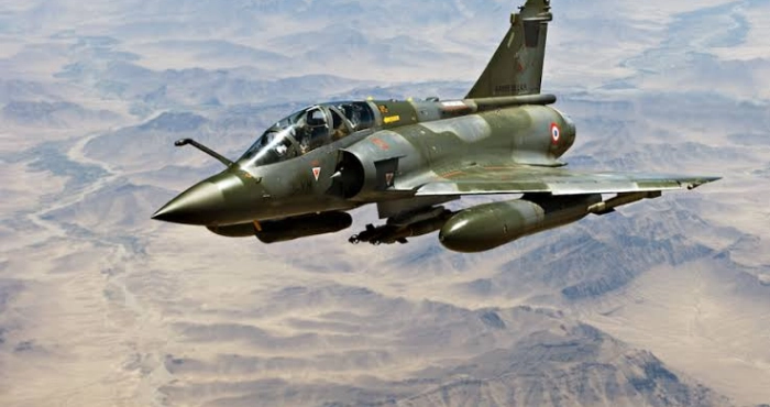 france-au-moins-un-mort-dans-le-crash-dun-avion-de-chasse