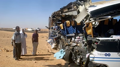 egypte-une-collision-entre-un-bus-touristique-et-un-poids-lourd-fait-13-morts-et-34-blesses