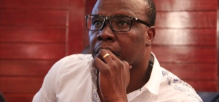 asalfo-frappe-par-le-deces-de-son-frere-jumeau