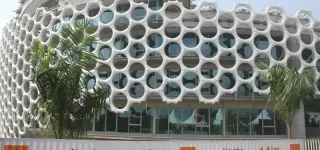 cote-divoire-le-nouveau-siege-de-la-societe-de-telephonie-orange-inaugure-a-abidjan