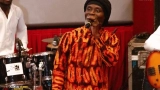 concert-alain-djiz-le-tche-celebre-enflamme-le-cosmos-de-yopougon-et-confirme-son-talent-l