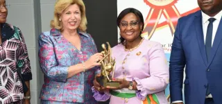 cote-divoire-distinction-sita-ouattara-maire-de-gbelegban-distinguee