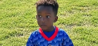 lhistoire-de-lenfant-exclu-du-terrain-de-foot-parce-que-trop-fort-continue-de-faire-parler