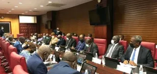 decrispation-apres-plus-dun-mois-de-suspension-le-dialogue-politique-a-ete-repris