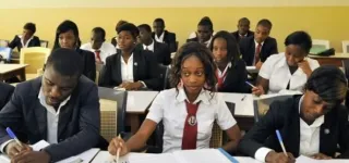 dossier-lutte-contre-le-chomage-jeunes-diplomes-voici-la-solution-de-seconde-chance-pour-un-emploi