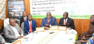 les-transitaires-du-fleuve-mano-statuent-sur-les-enjeux-dune-union