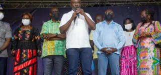 abengourou-roger-felix-adom-offre-bonjour-2022-a-ses-populations