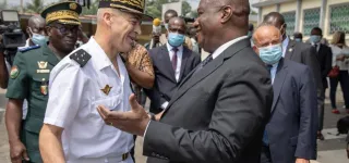 cote-divoire-defense-le-chef-detat-major-des-armees-francaises-et-tene-birahima-renforcent-la-lutte-contre-le-terrorisme
