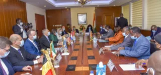 crise-en-ukraine-la-cote-divoire-invite-les-pays-membres-de-lunion-europeenne-et-ses-allies-a-voter-en-faveur-des-resolutions-des-organisations-internationales-ministere