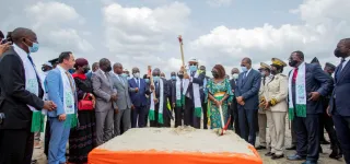 lutte-contre-les-risques-dinondation-patrick-achi-lance-les-travaux-douvrages-de-drainage-a-abidjan