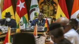 sommet de la cedeao sur la transition au mali prevu vendredi accord en vue