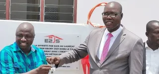 le-super-ebony-2021-recoit-les-cles-de-sa-villa