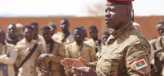 burkina-80-civils-et-militaires-tues-en-trois-semaines