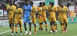 coupe-caf-lasec-mimosas-tombe-les-armes-a-la-main