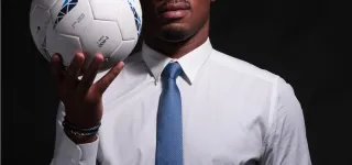election-de-la-fif-drogba-engage-la-renaissance-du-football-ivoirien