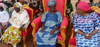 celebration-du-8-mars-la-fondation-tchepe-celebre-les-valeureuses-mamans-de-ponvogo