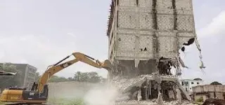 constructions-anarchiques-a-abidjan-plusieurs-immeubles-detruits-a-abobo-cocody-et-yopougon