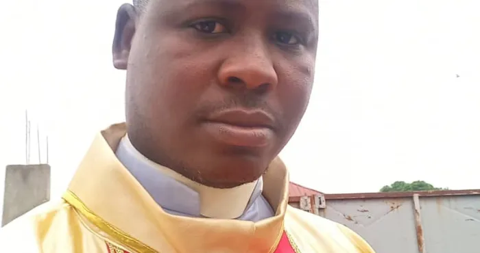 interview-ascension-pere-constant-ouattara-explique-le-sens-de-la-fete-chretienne