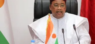 le-mediateur-de-la-cedeao-pour-le-burkina-faso-mahamadou-issoufou-a-ouagadougou