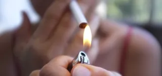 tabagisme-chez-les-jeunes-quand-les-filles-prennent-le-dessus