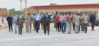 obseques-du-pm-amadou-kone-inspecte-les-travaux-de-laeroport