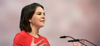 la-ministre-allemande-de-la-defense-demande-la-liberation-des-soldats-ivoiriens