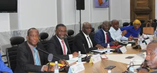 treve-sociale-la-centrale-humanisme-emboite-le-pas-au-gouvernement